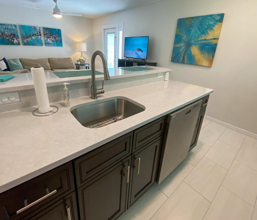 Tropical And Tranquil Bradenton Hideaway Villa Buitenkant foto